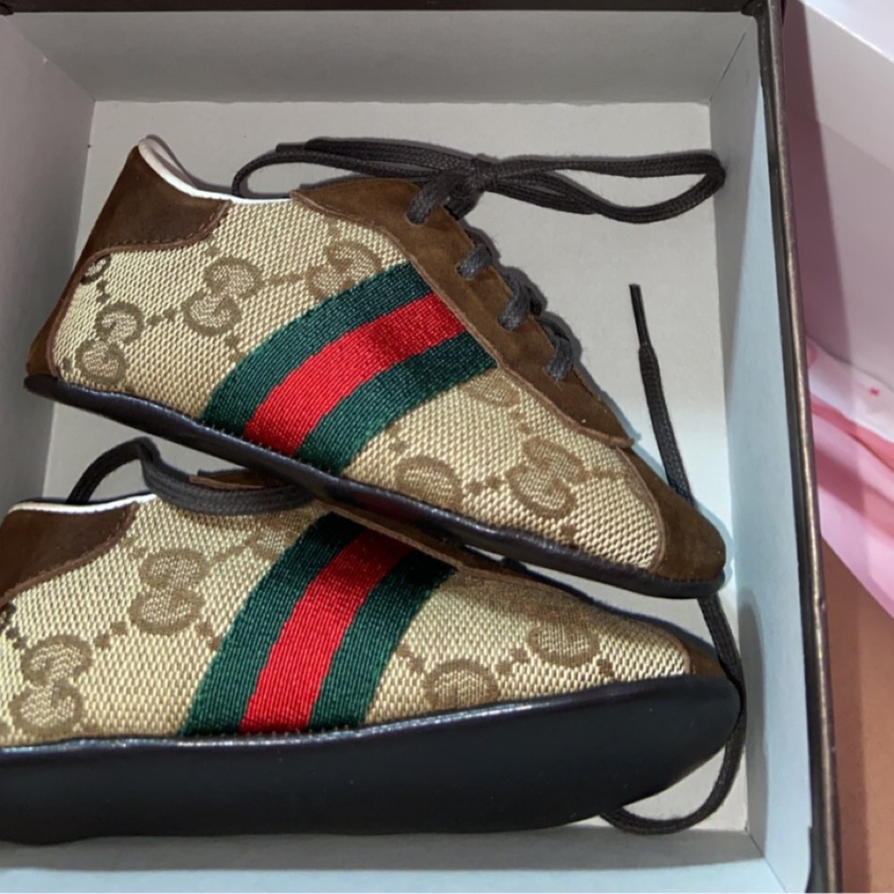 Gucci baby shoes